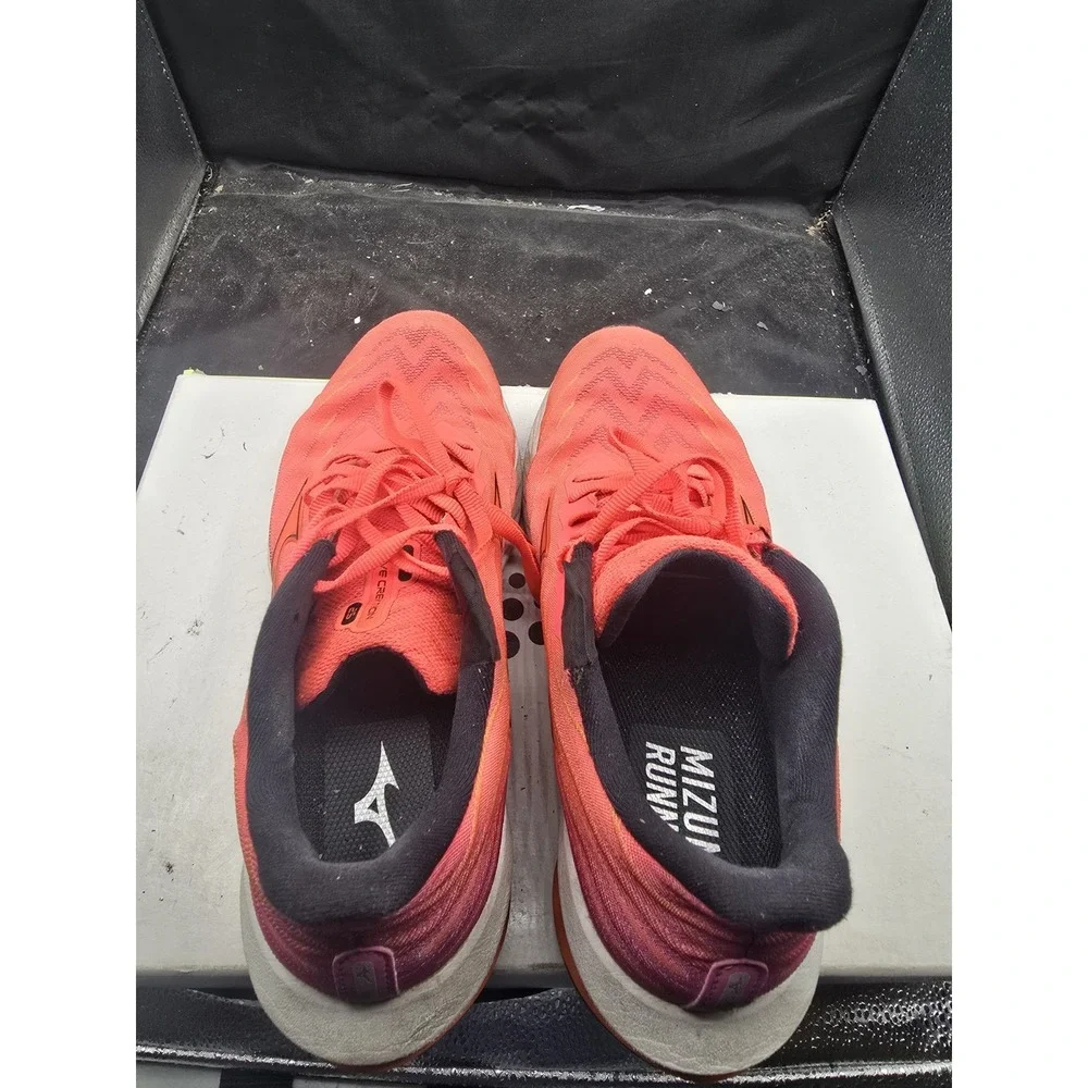 Womens Mizuno Wave Creation 25 - US size‎ 8.5 Fire Pink / Wht - Brand New